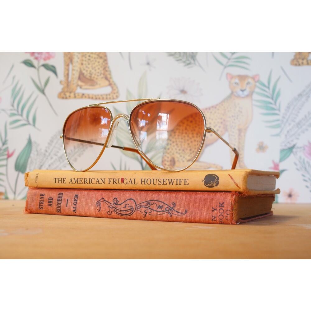Vintage 1980s Foster Grant Aviator Sunglasses USA Pilot Classic Unisex Outdoor